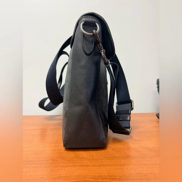 COACH Sullivan Portfolio Brief in Signature Canvas C9873. Great condition! - Picture 4 of 11